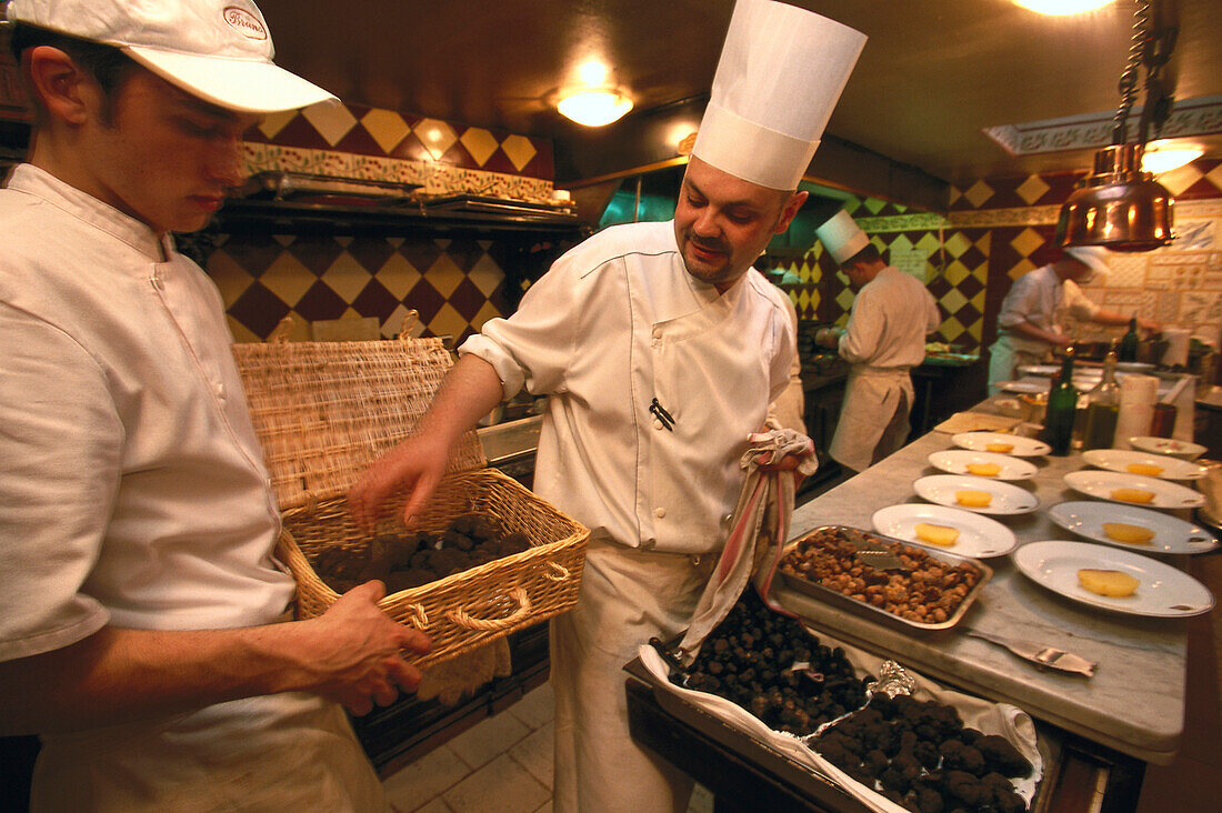 Cooks in the kitchen, Restaurant Chez Bruno, Lorgues, Provence, France