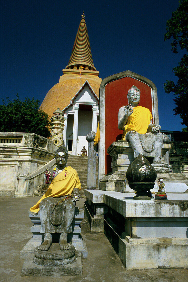 Phara Pathom Chedi, Thailand