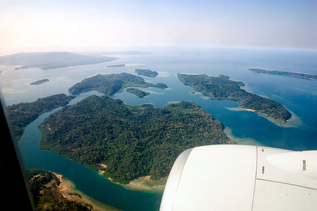 Aerial Photo, Andaman Islands, Andaman Sea, India, Inselgruppe der Andamanen Ausschnitt, , Golf von Bengalen, Andamanen See, Indien, im April 2004 Andaman Islands