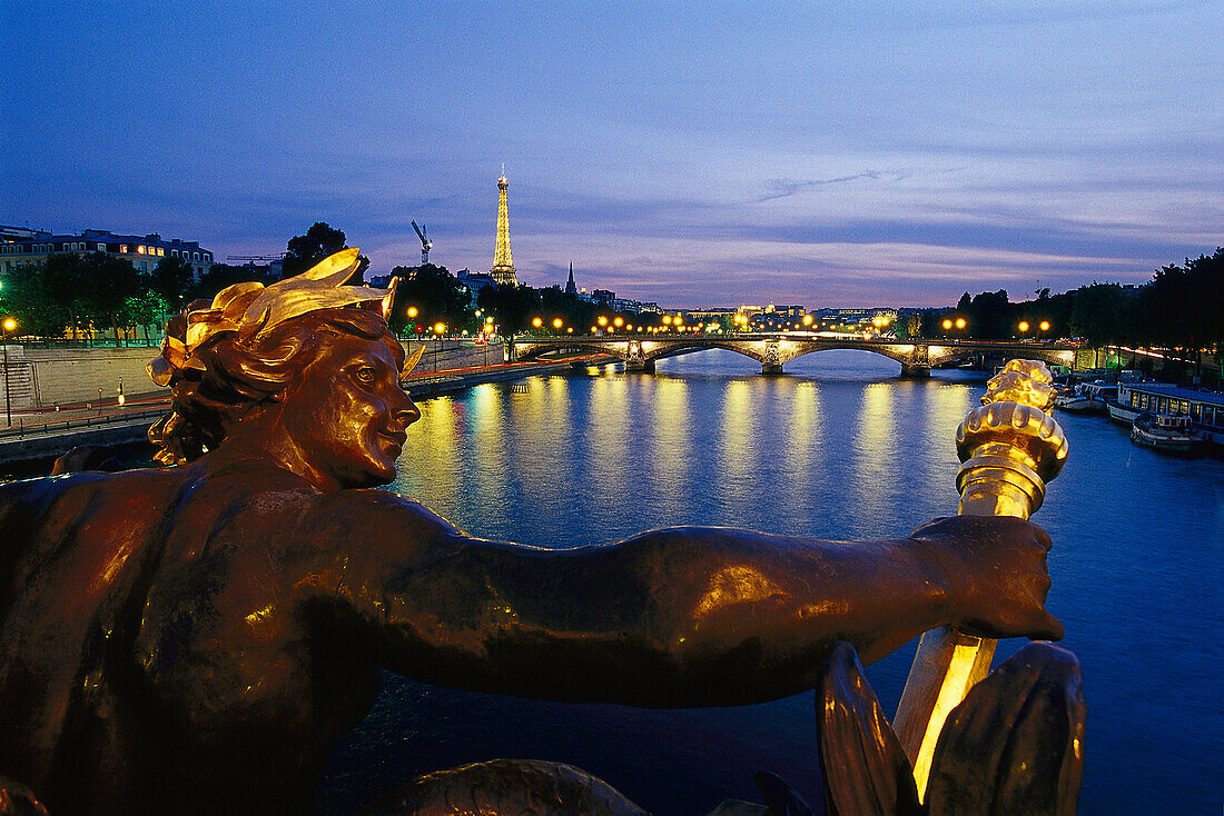 Pont Alexandre III, Seine, Paris, France