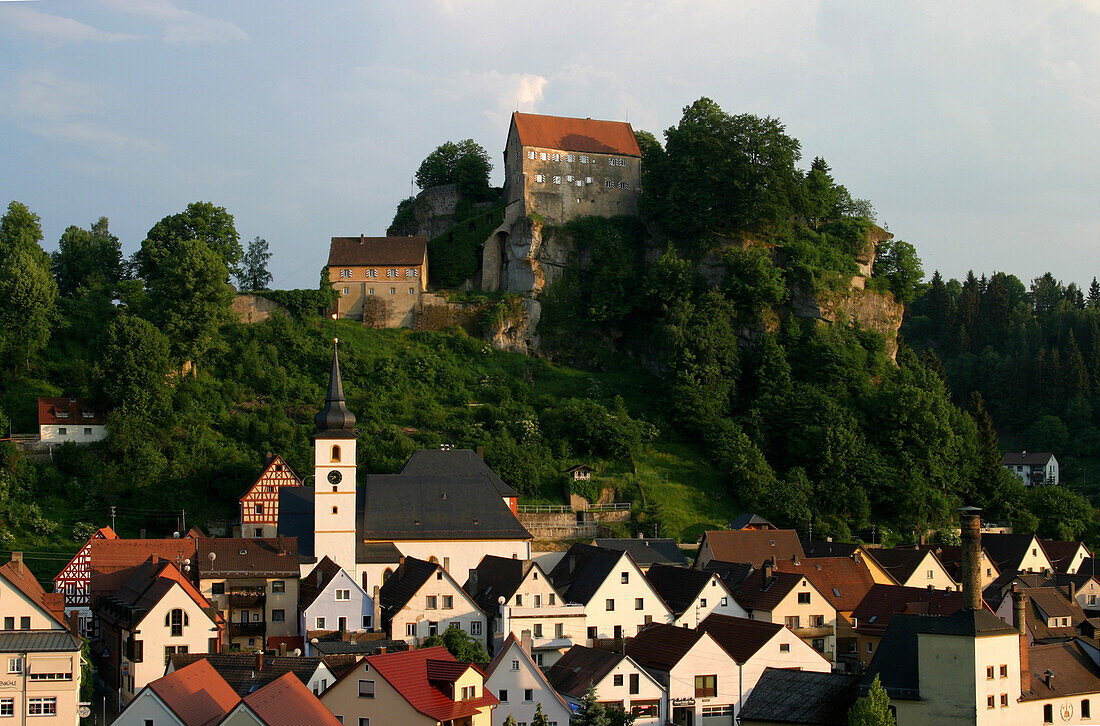 Pottenstein castle above the town of Pottenstein, Franconian Switzerland, Bavaria, Germany, Europe