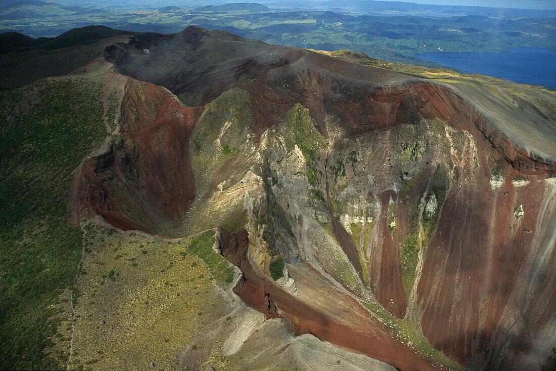Aerial Mt Tarawera, crater, Rotorua, Volcano Mount Tarawera, near Rotorua, North Island New Zealand, Luftaufnahme, Vulkan