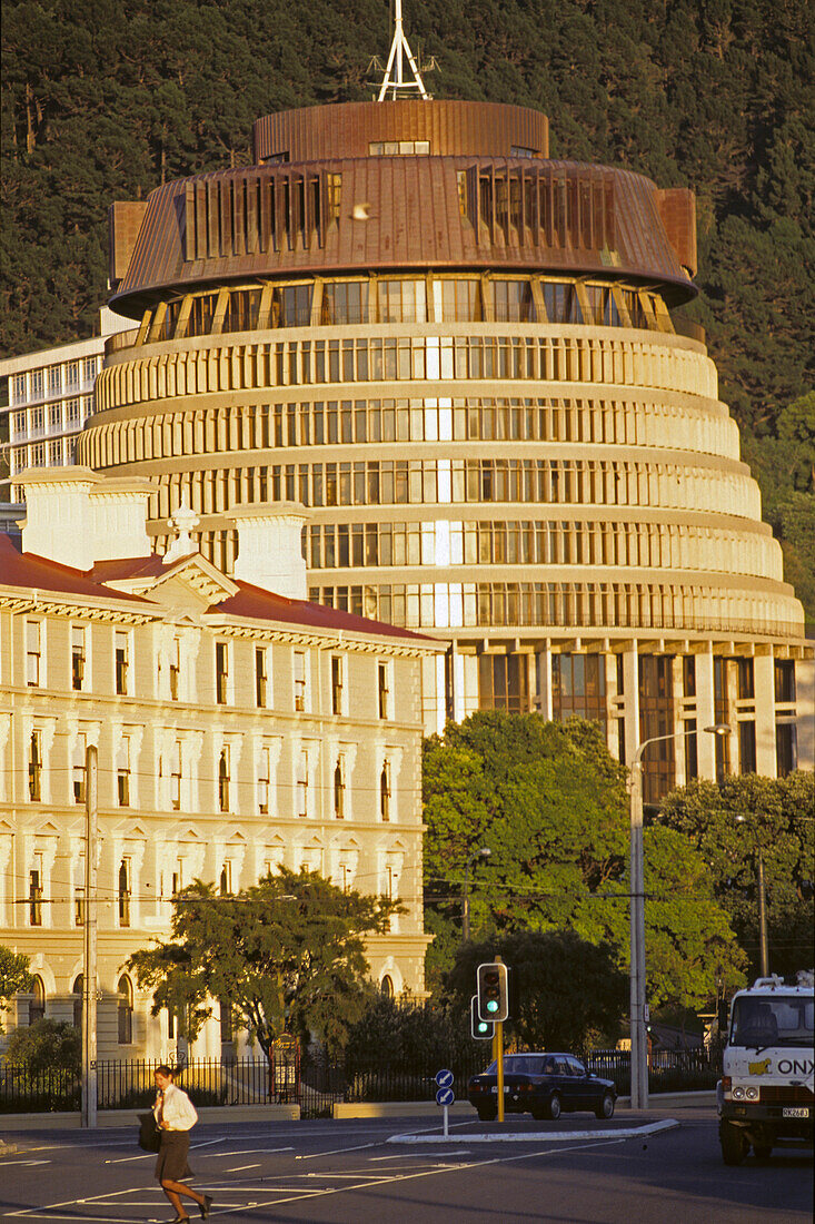 Government building, Beehive - common name for the Executive Wing of the New Zealand Parliament Buildings, architect Sir Basel Spence, capital, Wellington, North Island, New Zealand