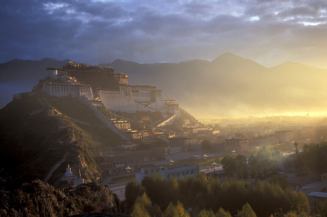 Potala Palast, ehem. Sitz des Dalai Lama, Lhasa, Tibet