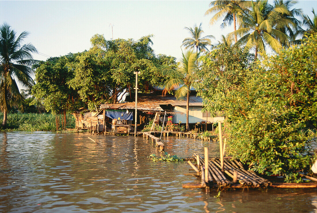 Klong in Thonburi, Bangkok Thailand