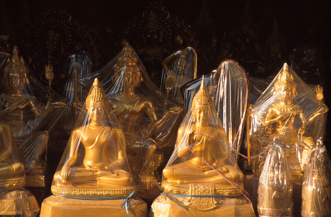 Buddhas, verpackt, Bangkok Thailand