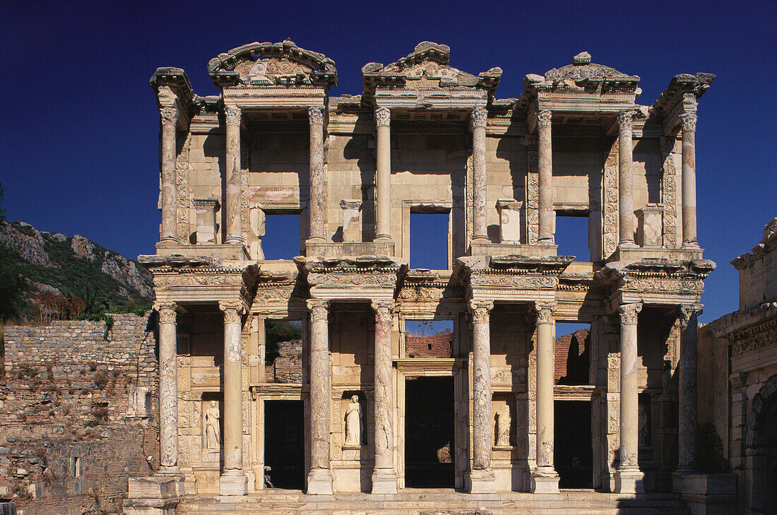 Celsus Bibliothek, Ephesus, Selcuk Aegaeiskueste, Tuerkei