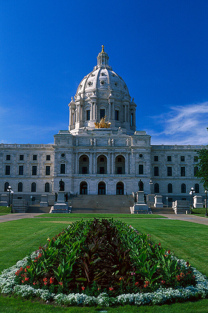 State Capitol St. Paul in the sunlight, Twin Cities, Minneapolis, Minnesota USA, America