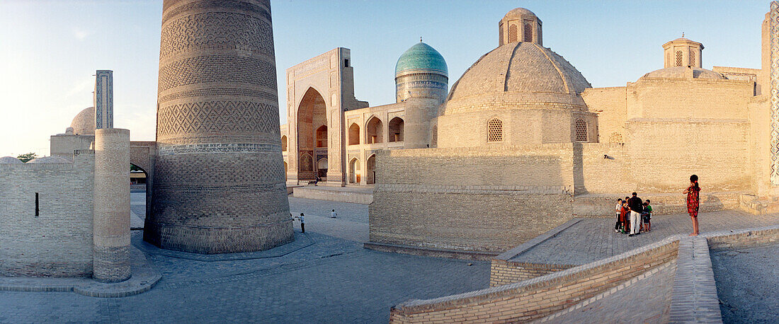 Platz und Moschee, Madrassah, Buchara, Usbekistan