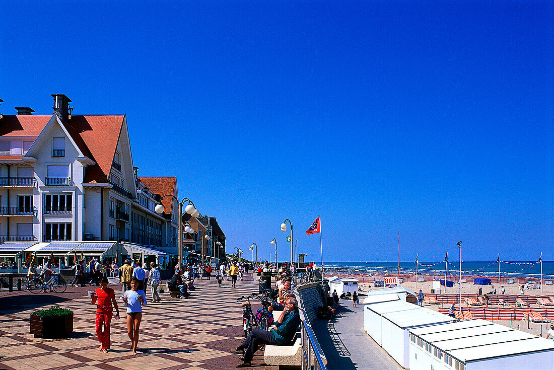 Strandpromenade, De Haan, Flandern Belgien