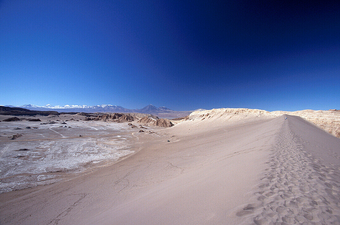 Vallé de la Luna, San Pedro de Atacama Chile