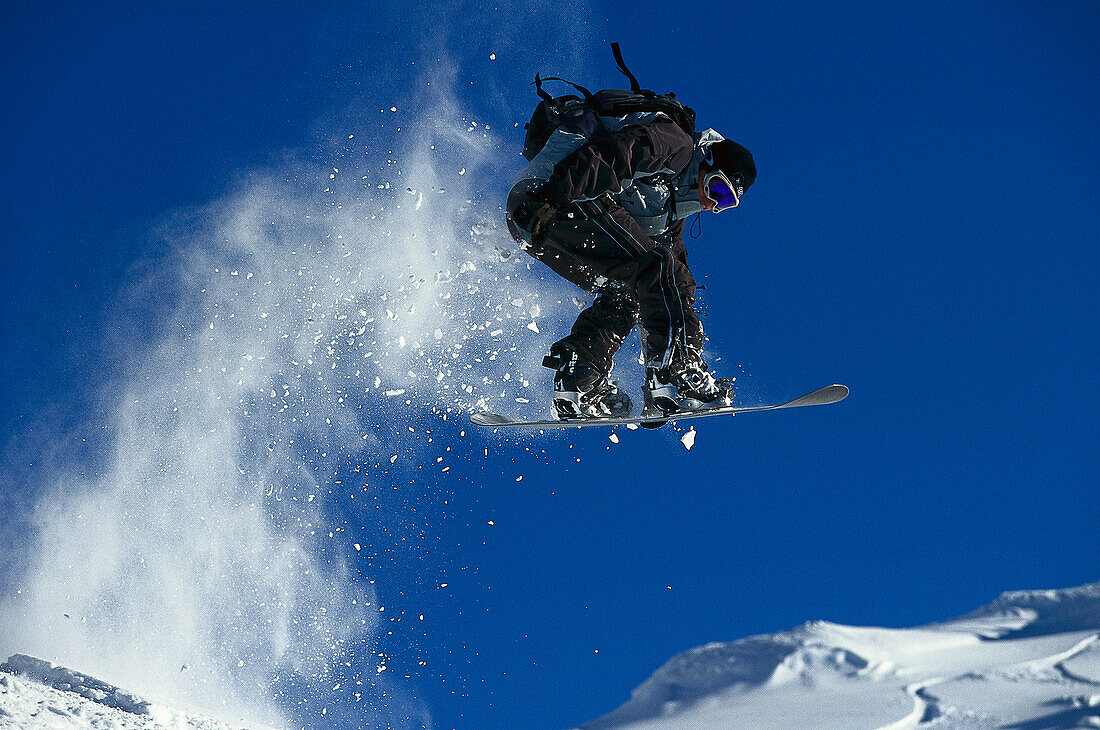 Snowboarder im Sprung, Action, Zugspitze, Bayern, Deutschland