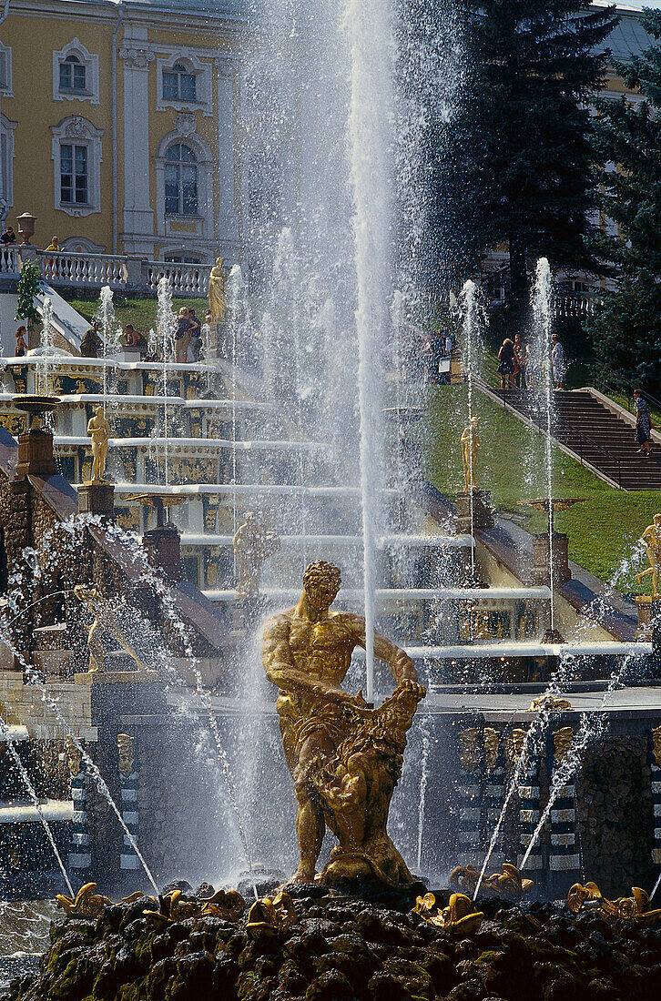Great Cascade, Grand Palace, Peterhof St. Petersburg, Russia