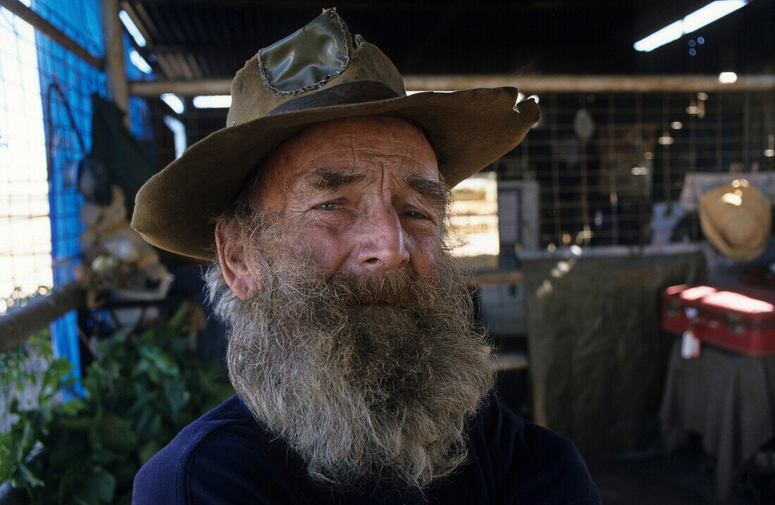 portrait of Leon, retired swagman, Winton, Matilda Highway, Queensland, Australia
