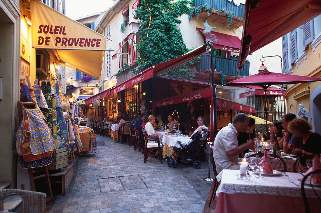 Restaurants in the Rue du Suquet, Old town of Le Suquet, Cannes, Cote d´Azur, France