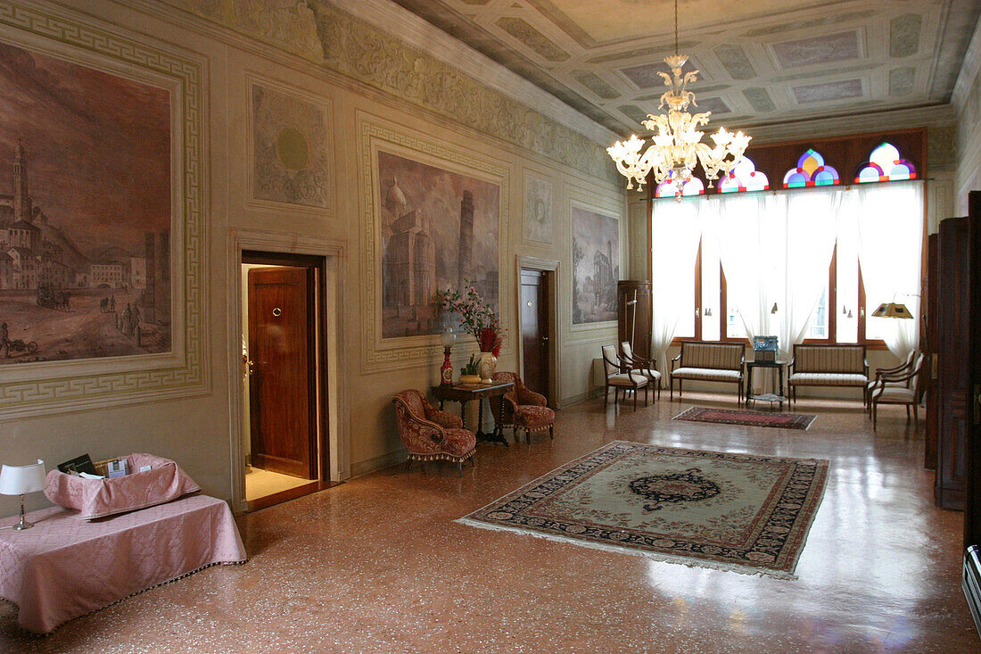Salon in the Locanda San Barnaba, San Polo, Venice, Italy