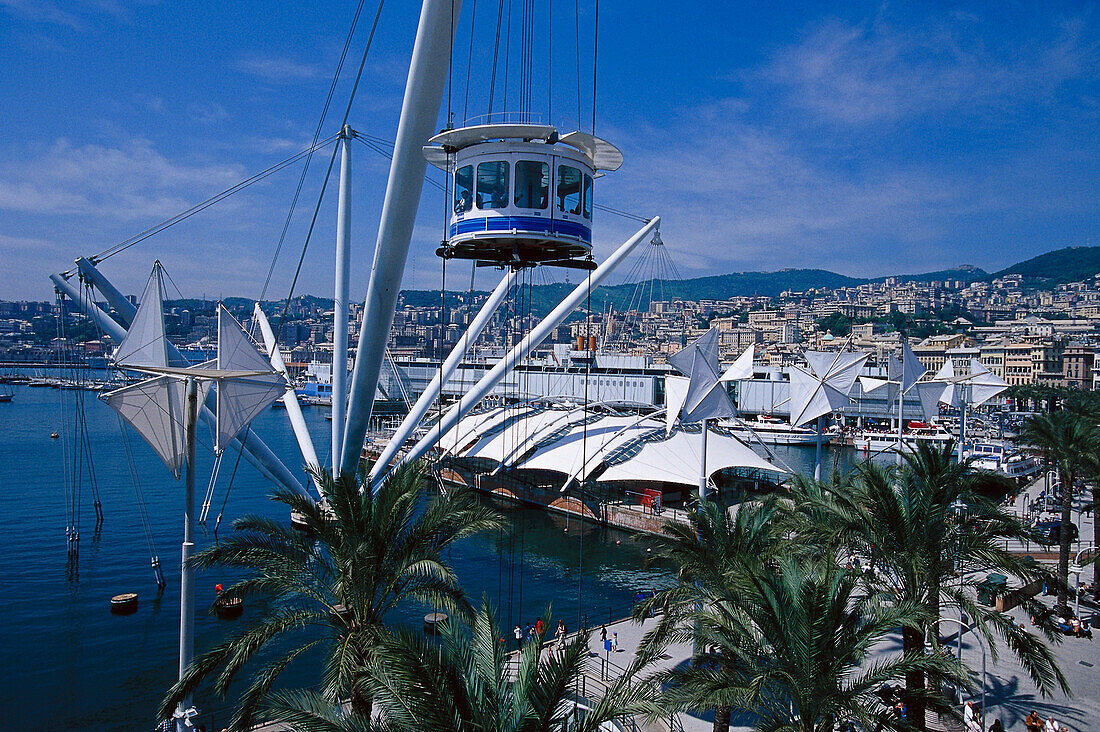 Aussichtsfahrstuhl Bigo am Hafen, Porto Antico, Genua, Ligurien, Italien, Europa