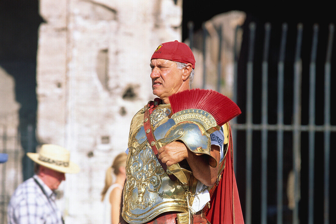 Legionär mit Ferrarikappe, Rom, Italien