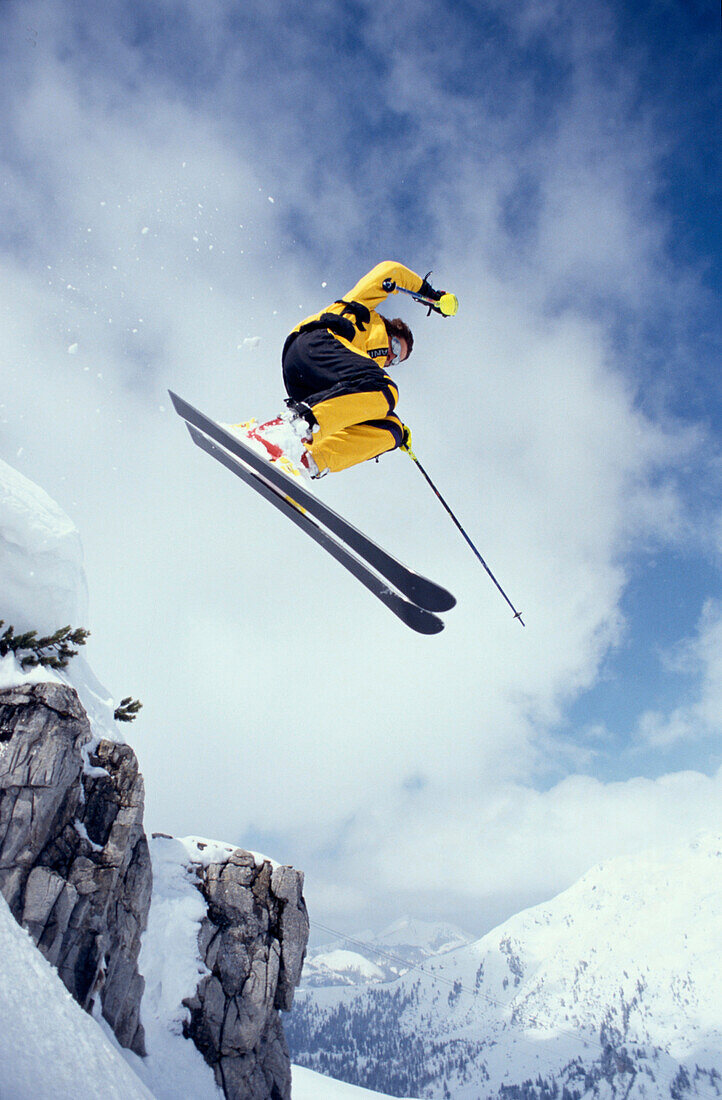 Ski, Freeskiing, Tiefschnee, Frau
