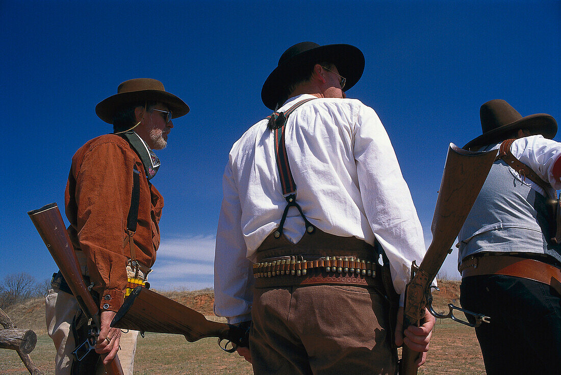 Teilnehmer, trad. Cowboy Shootin, bei Arcadia, Nähe Route 66 Oklahoma, USA