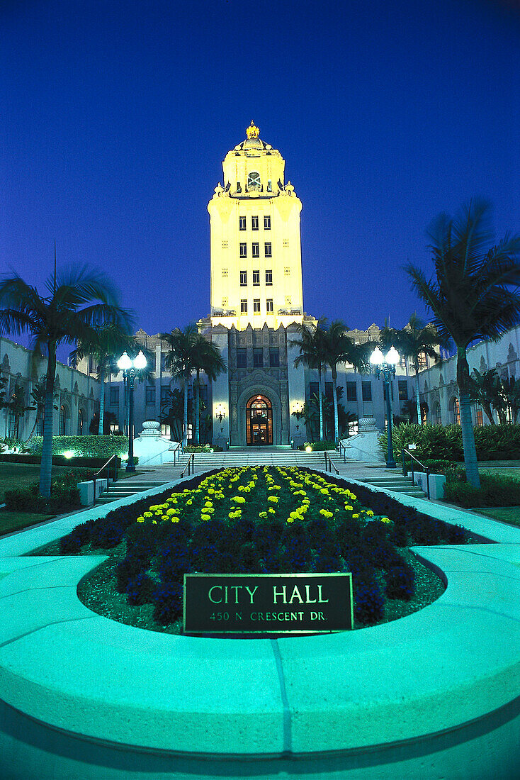 Illuminated city hall in the evening, Beverly Hills, Los Angeles, California, USA, America