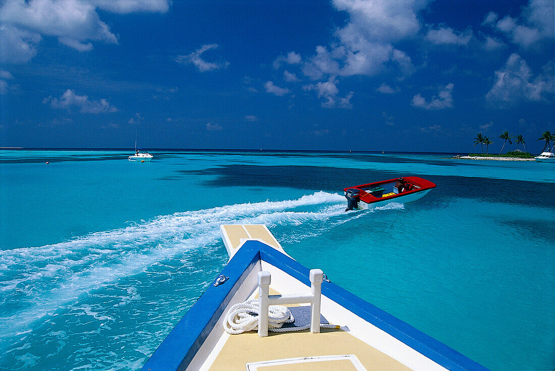 Boat, Four Seasons Resort, Kuda Hurra, Maldives