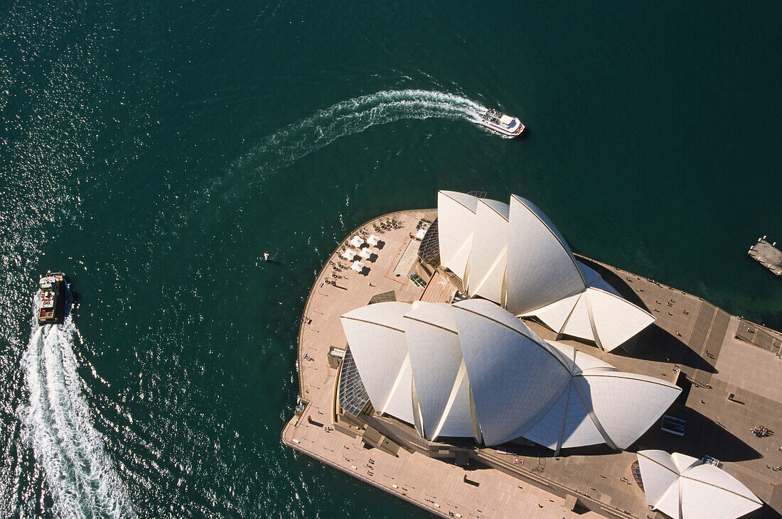 Sydney Opera House from the air, Sydney Opera House, architect Jørn Utzon, Sydney Harbor, Sydney, New South Wales, Australia