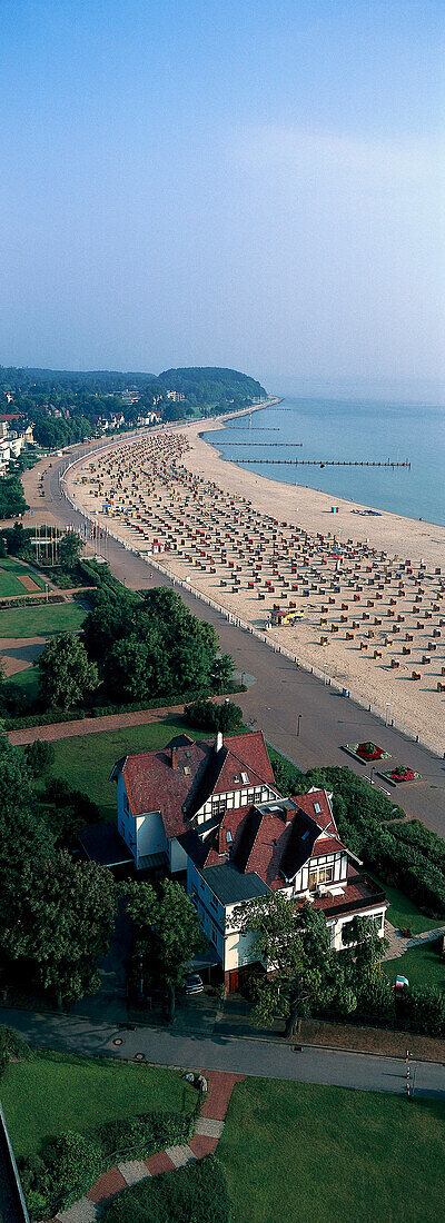 Travemuende, Strand und, Strandpromenade Schleswig-Holstein, Germany