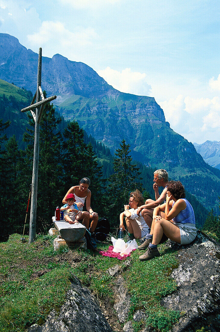 Picknick, Bergwandern, Picnic in the Mountains, Bannalp, Switzerland