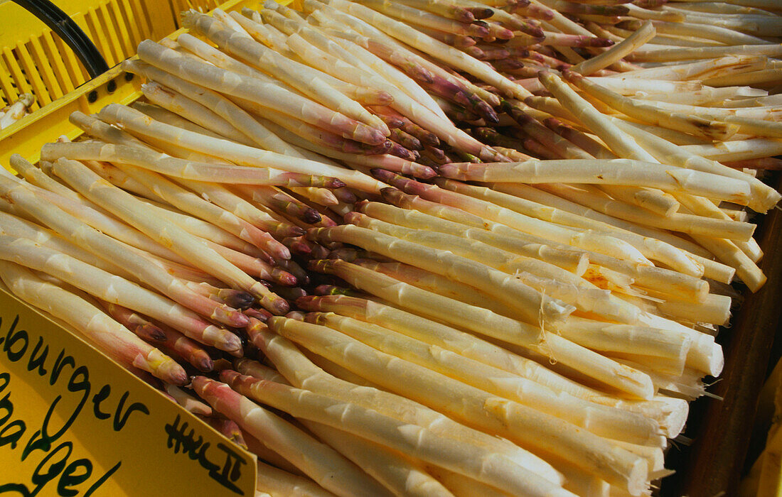 Asparagus sale, market stand, Germany
