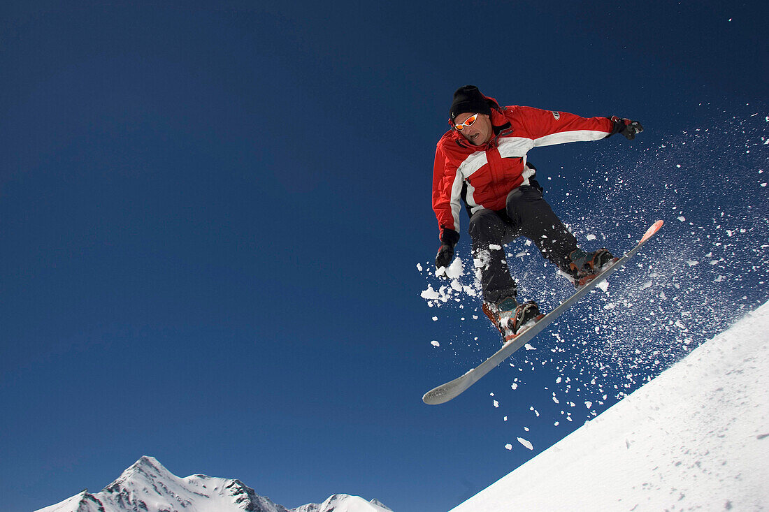 Snowboarder, Grossglockner, Tirol Oesterreich, Europa