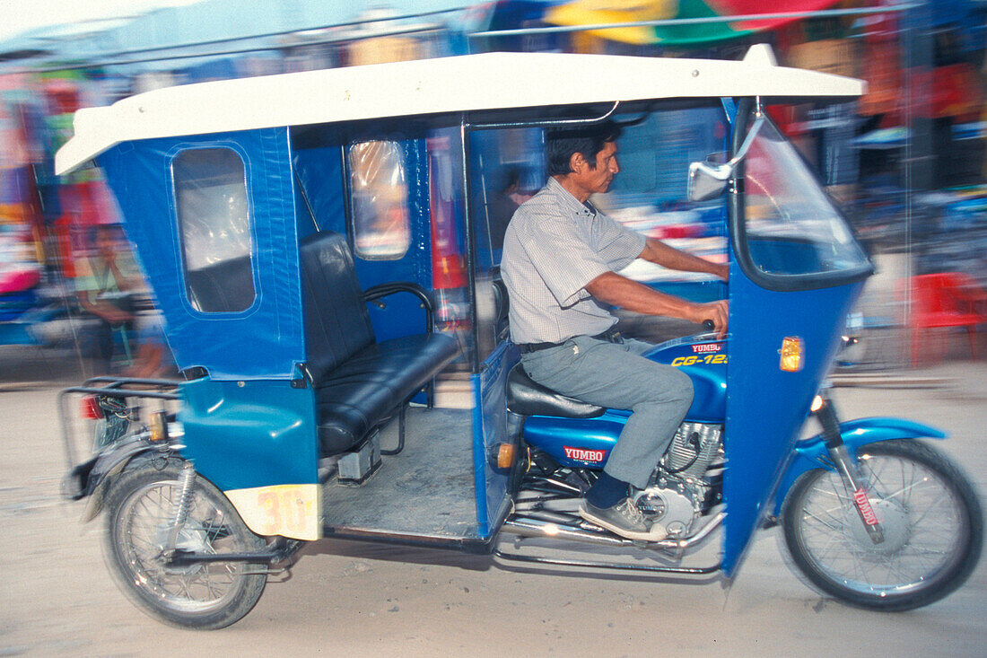 Taxi in Peru