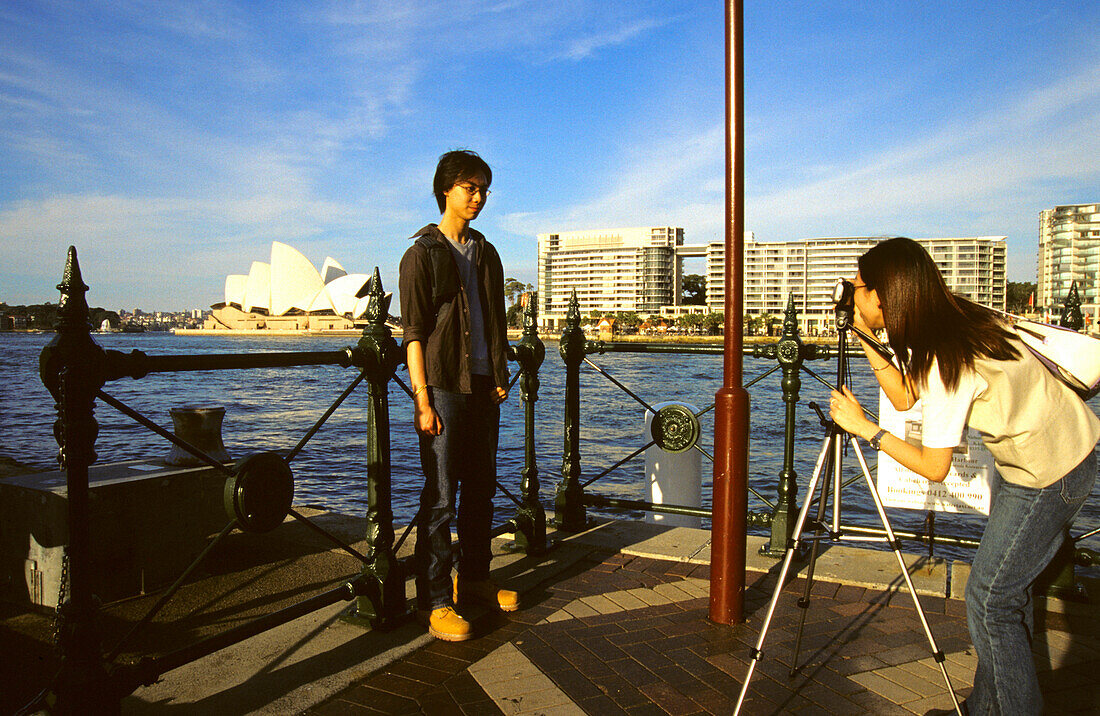 Tourists, opera house, Sydney, Capital New South Wales, Australia