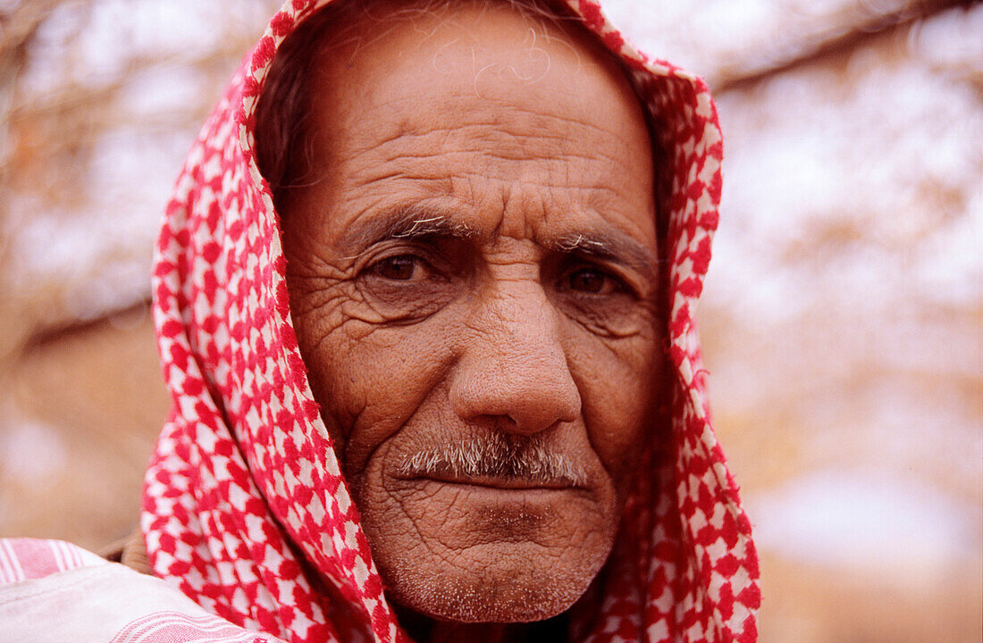 Portrait of an old bedouin man, Rum village, Wadi Rum, Jordan, Middle East