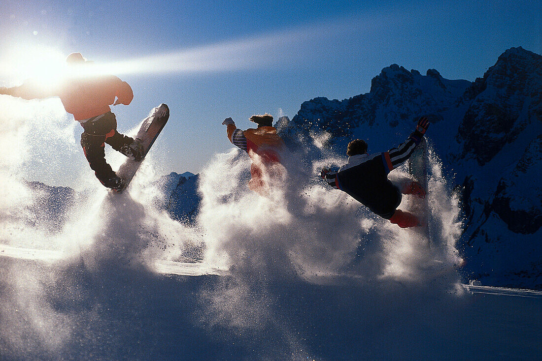 Snowboarder, Zuers, Arlberg Oesterreich