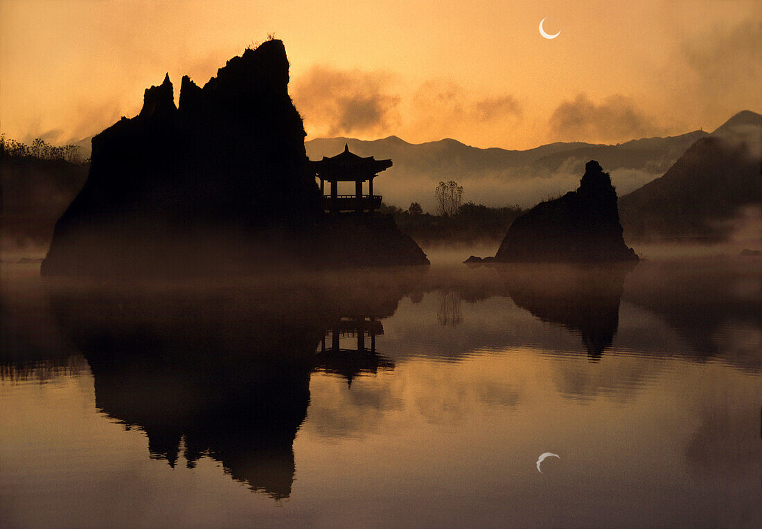 Morning calm at Todamsambong Pavilion, Tanyang, South Korea, Asia