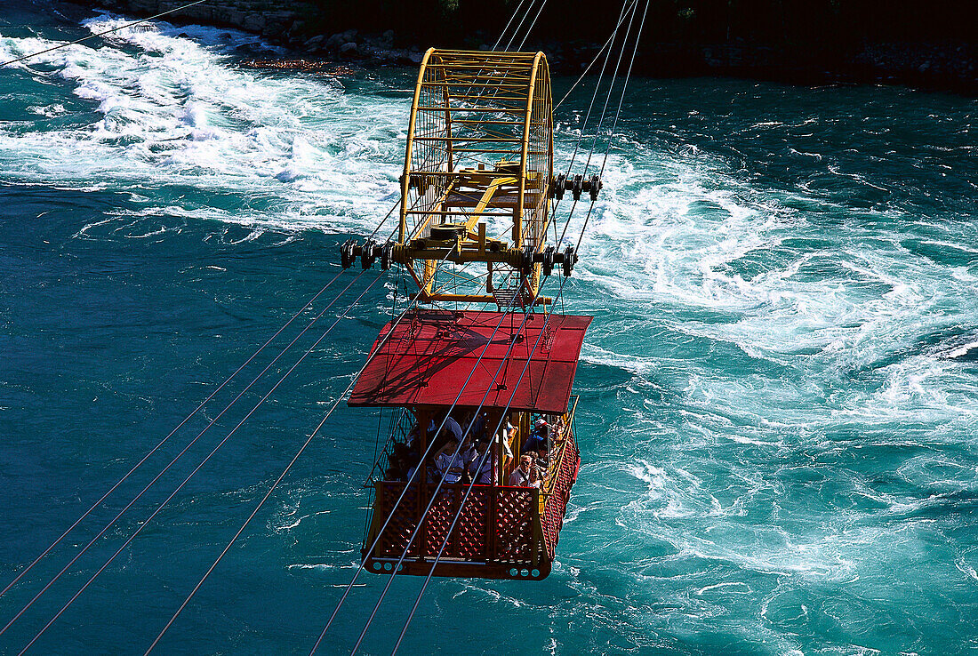 Niagara Falls, Spanish Aero Car, Ontario Canada