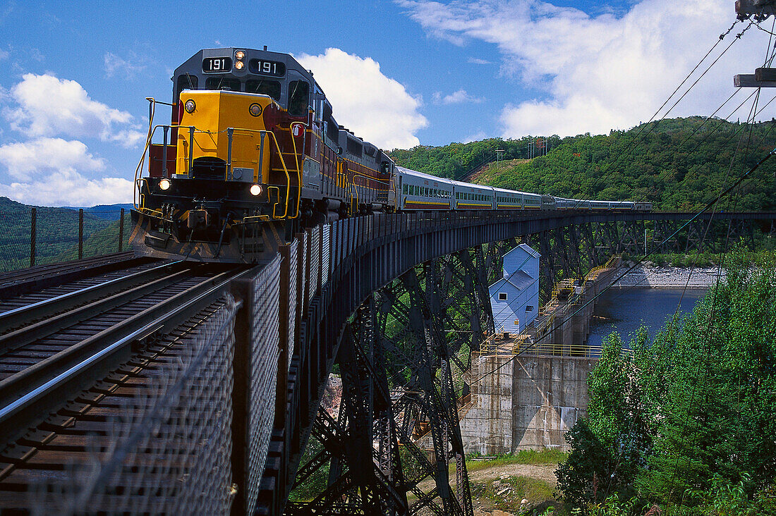 Railway at Montreal River Trestle, Lake Superior, Ontario, Canada, North America, America