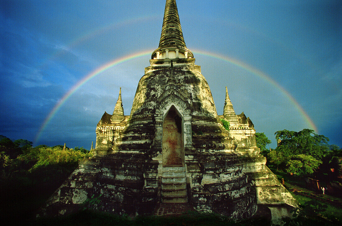 Regenbogen über Wat Phra Si Sanphet, Ayuthaya, Thailand, Asien