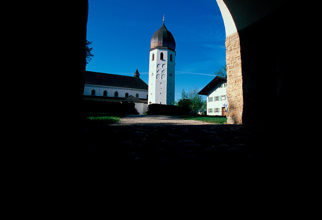 Karolingische Torhalle, Blick auf Münster, Fraueninsel, Chiemsee Bayern, Deutschland