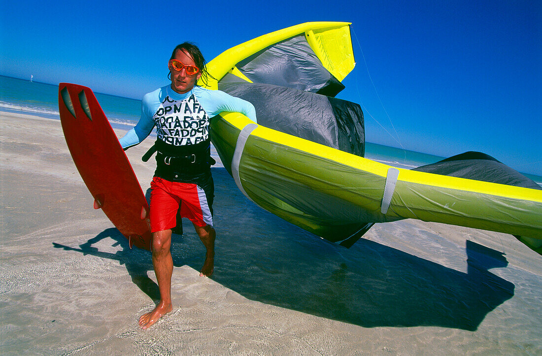 Kitesurfer get back to beach, Djerba Tunesia