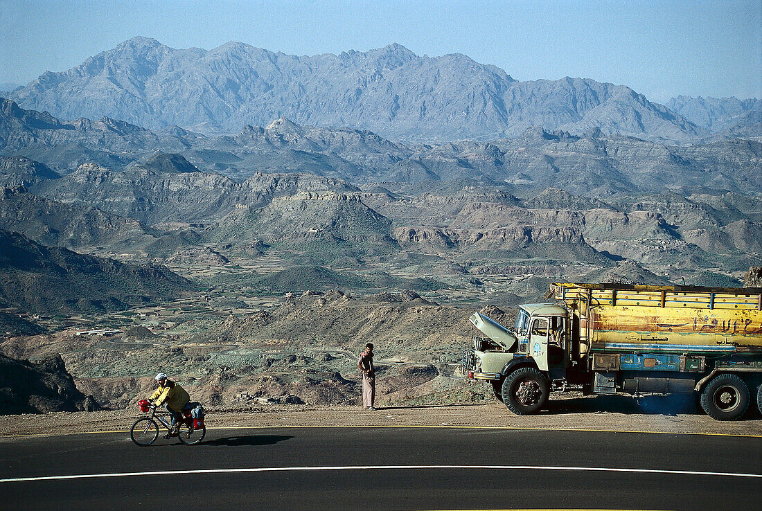 Cycling at the Haraz-Mountains, Yemen
