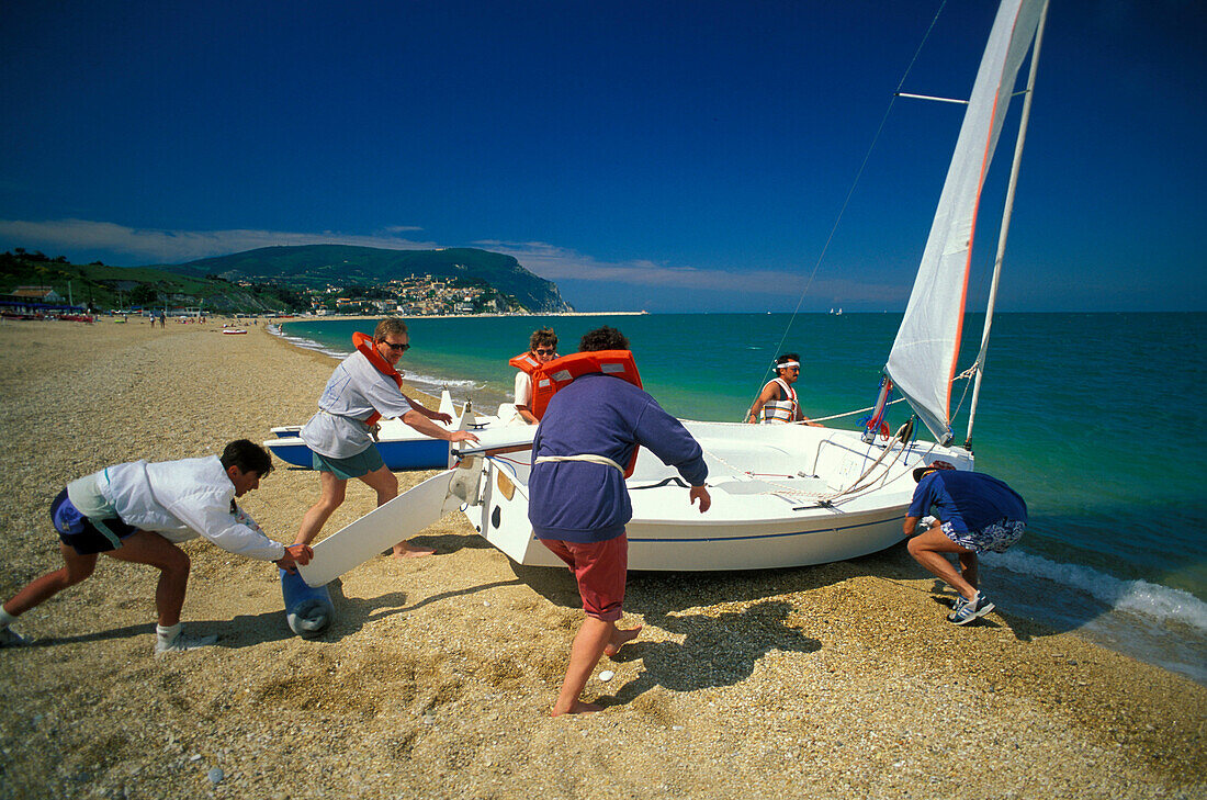 Sailers, Porto Recanati Marken, Italy