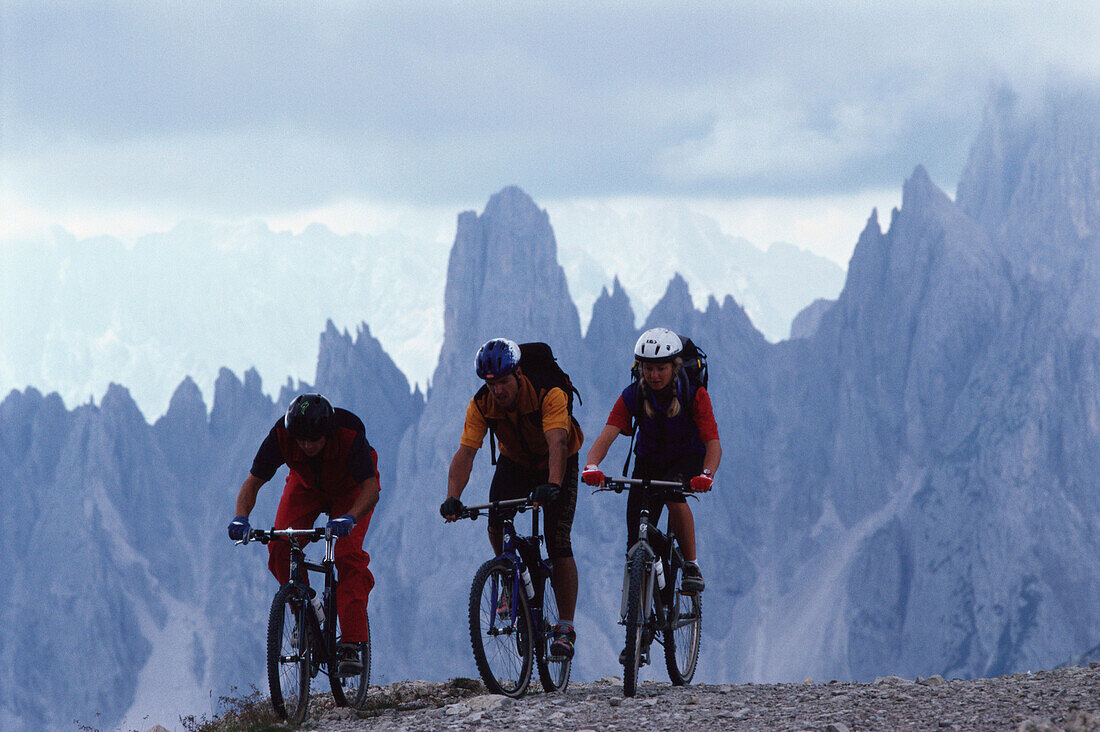 Mountainbike Tour, Drei Zinnen, Südtirol, Italien