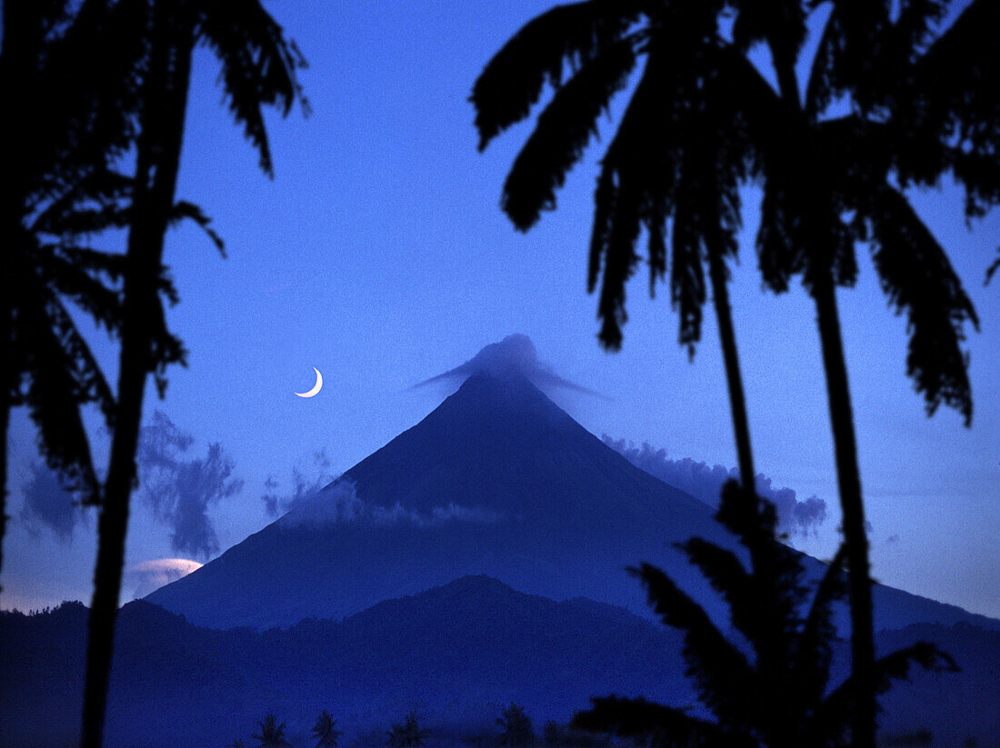 View at Mayon volcano at night, Legazpi, Luzon, Philippines, Asia