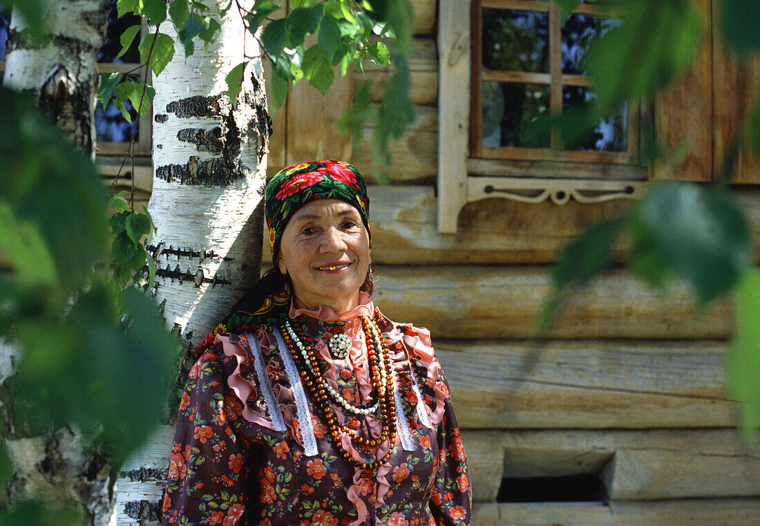 Sibirische Frau, Baikalsee, Sibirien, Russland