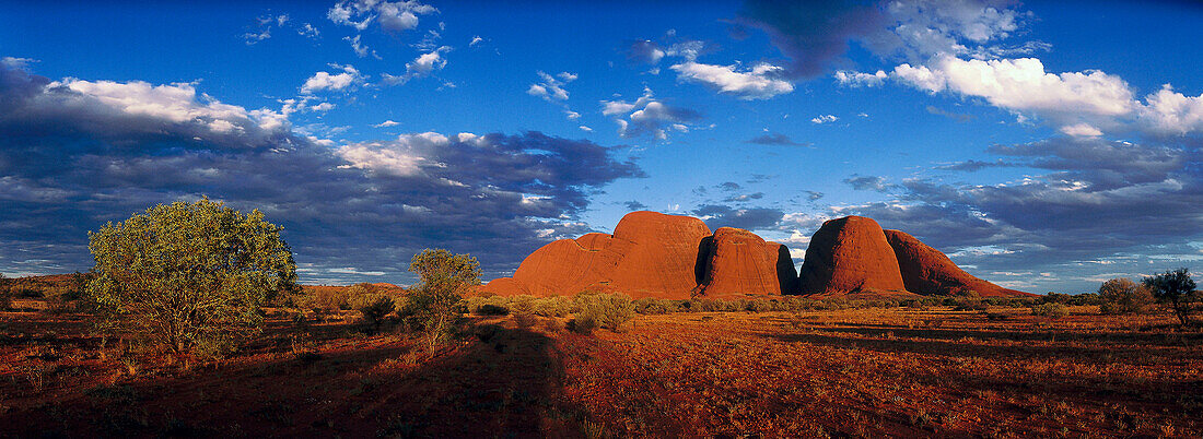 Uluru, Die Olgas, Kata Tjuta Nationalpark, Northern Territory, Australien
