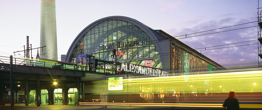 Bahnhof Alexanderplatz, Berlin, Deutschland