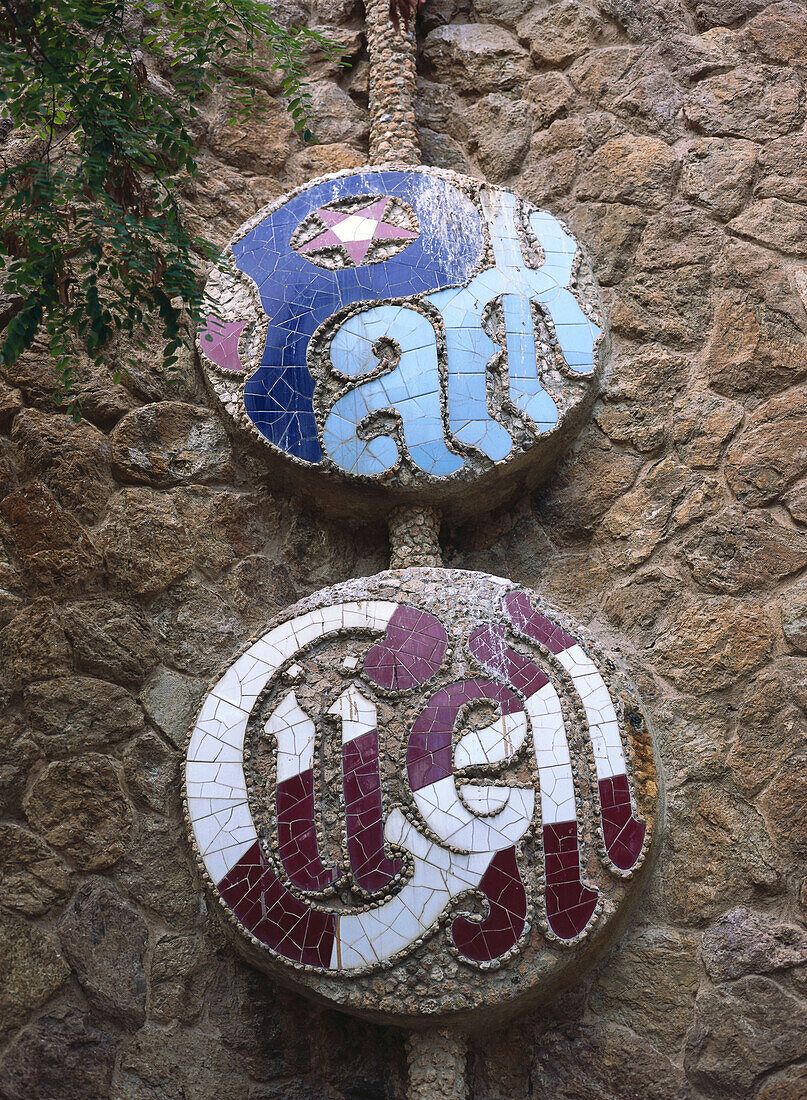 Mosaik am Park Güell, Antoni Gaudi, Barcelona, Spanien