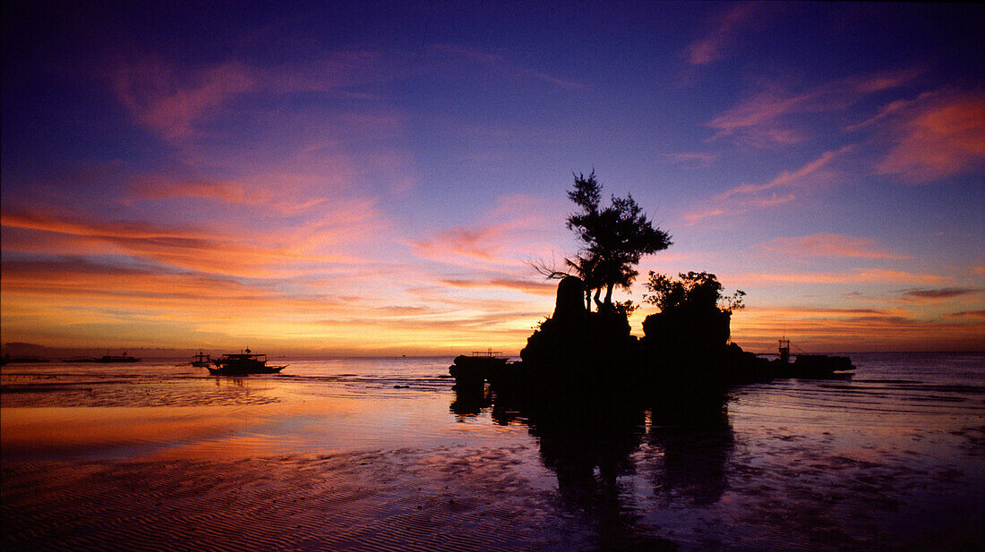 Boracay beach beim Sonnenaufgang, Boracay Island, Philippines